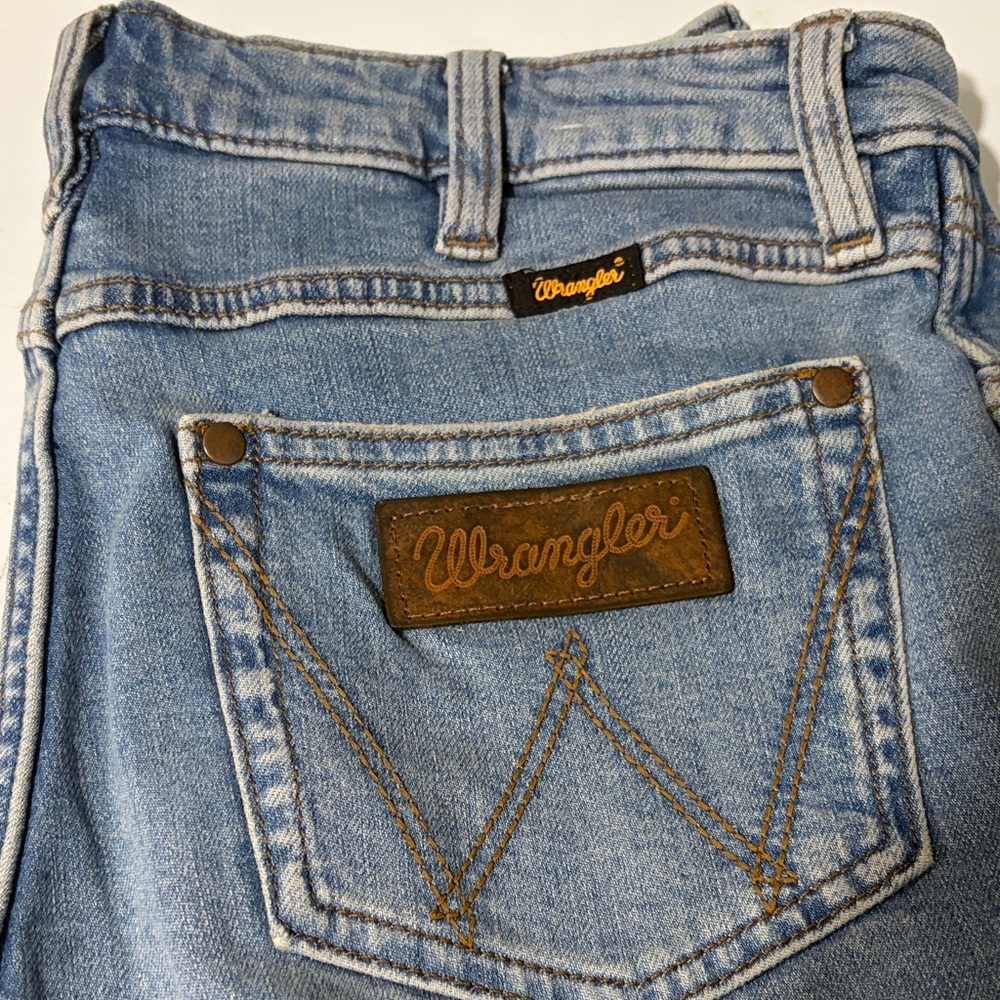Wrangler Women's Light Blue Denim Jeans